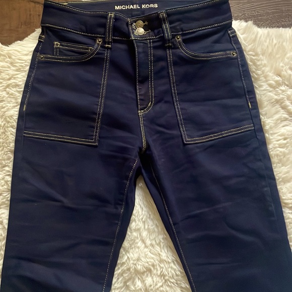 Michael Kors dark washed flares 💙 - Picture 1 of 3